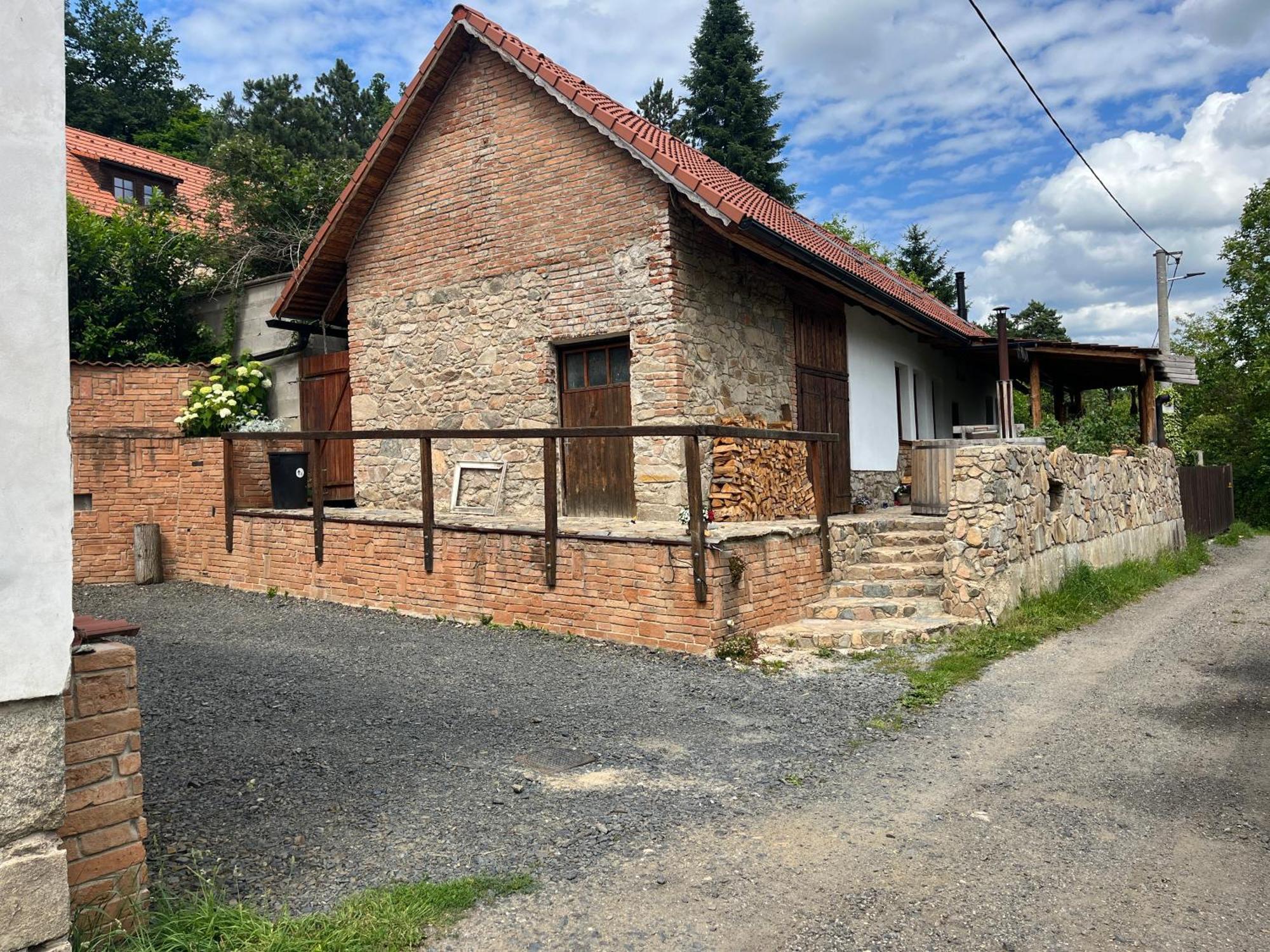 Apartmany Pod Kozakem Velke Popovice Exterior photo
